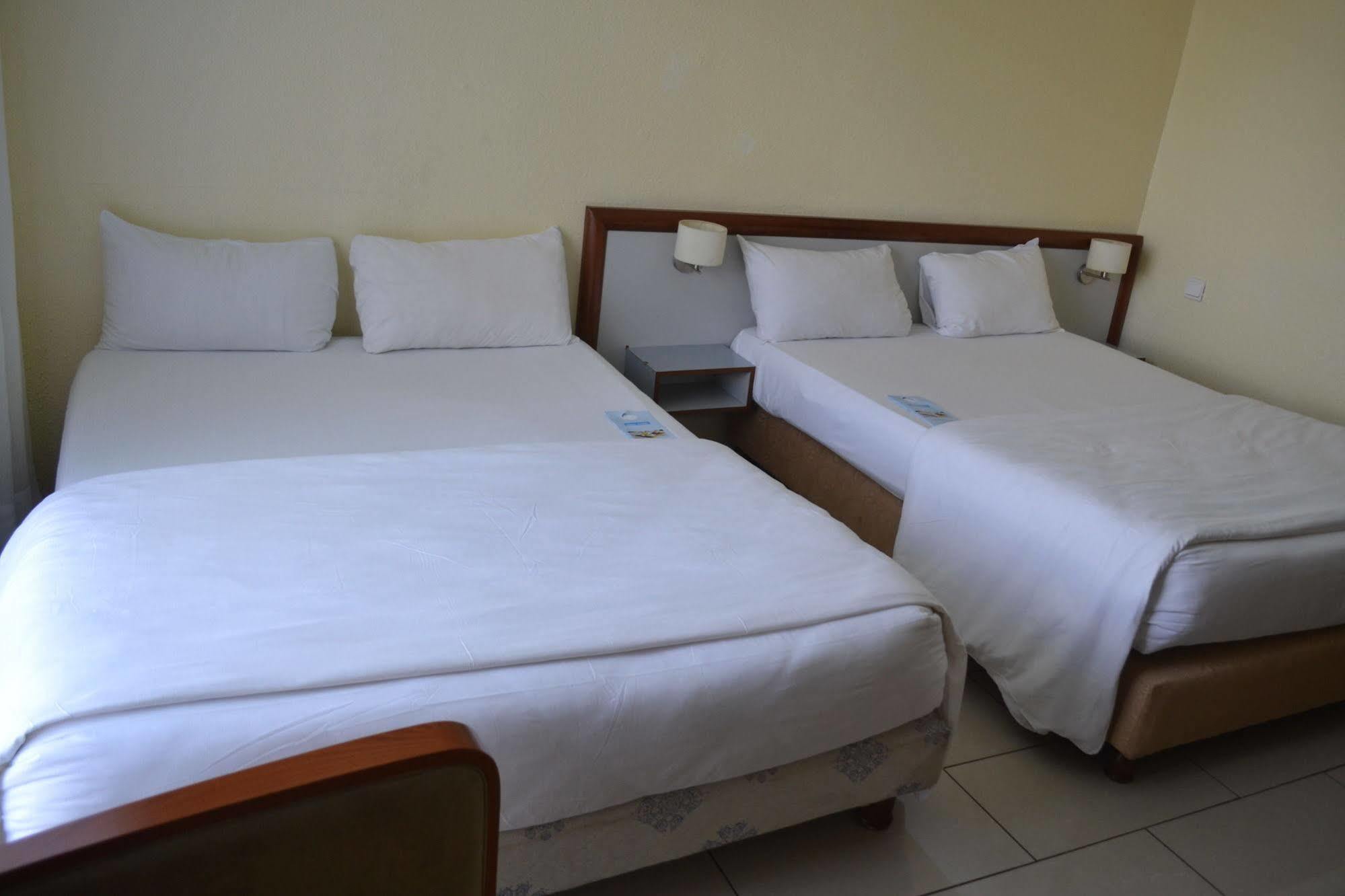 Hotel Sawa Douala Kültér fotó